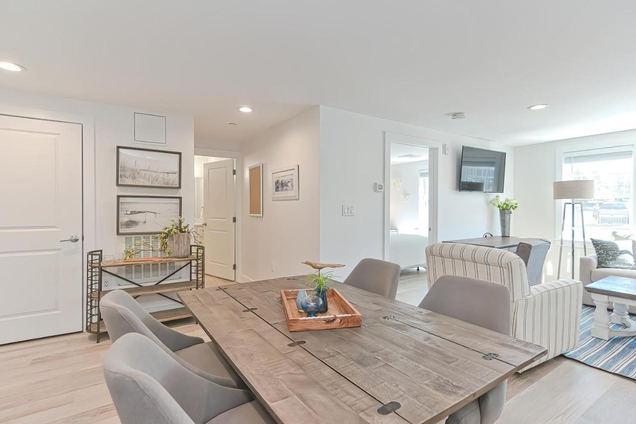 Downtown Plymouth Waterfront Luxury Condos Exteriör bild